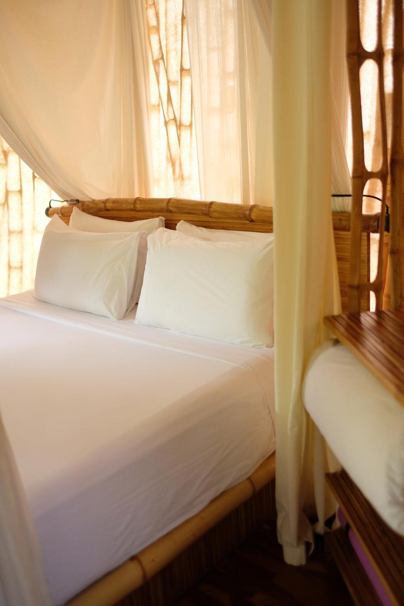 Maringi Sumba By The Sumba Hospitality Foundation Waikelo Exteriör bild